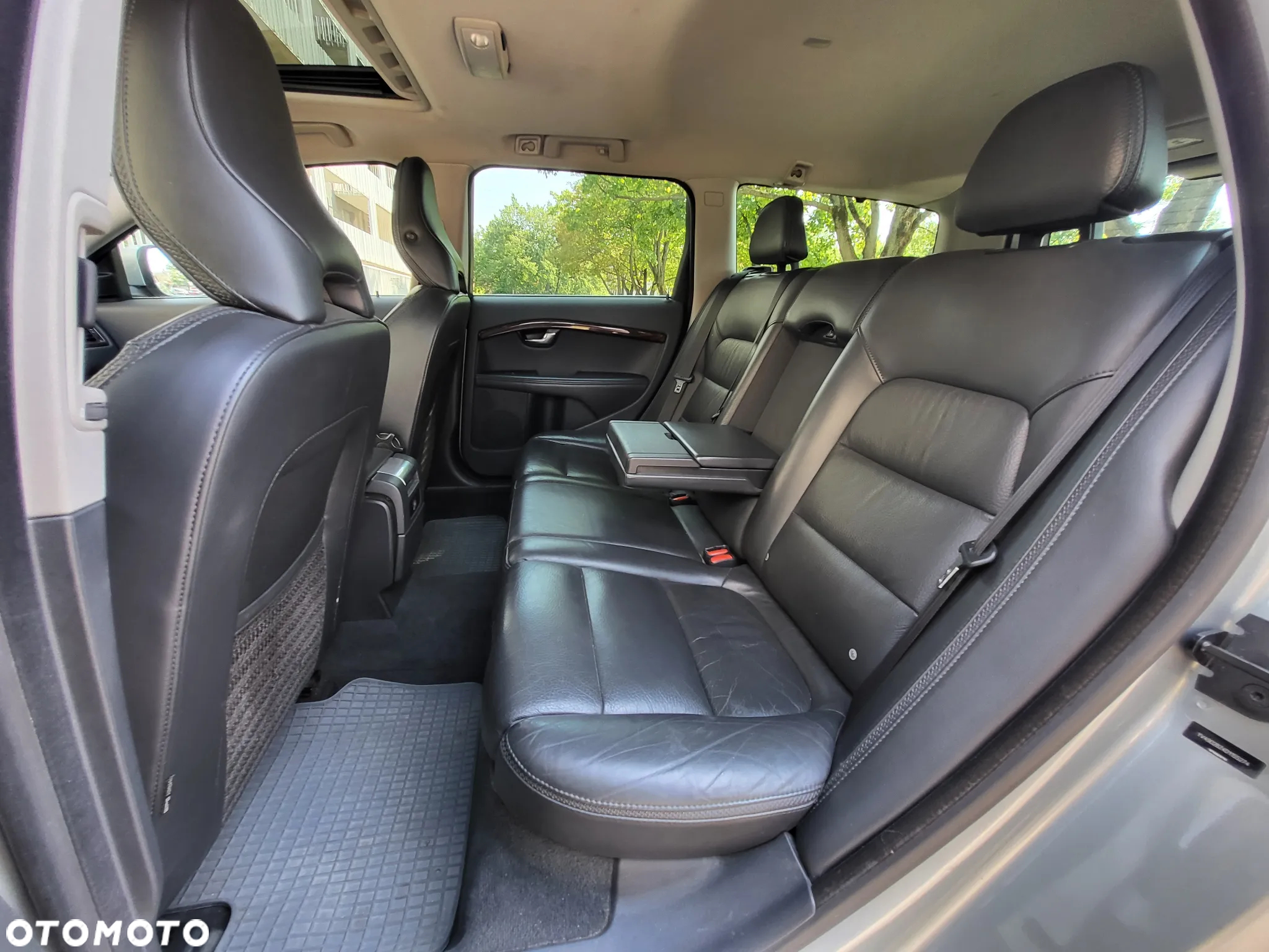 Volvo XC 70 T6 AWD Momentum - 21