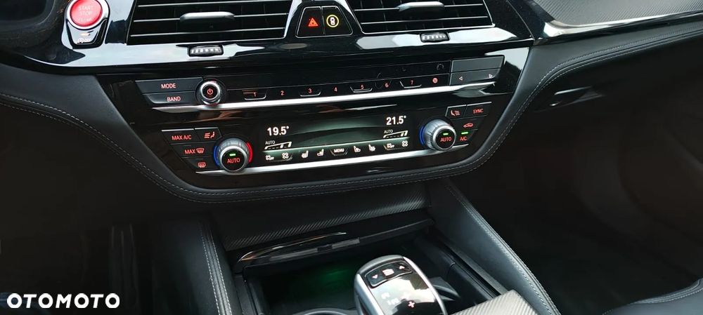 BMW M5 Competition - 17