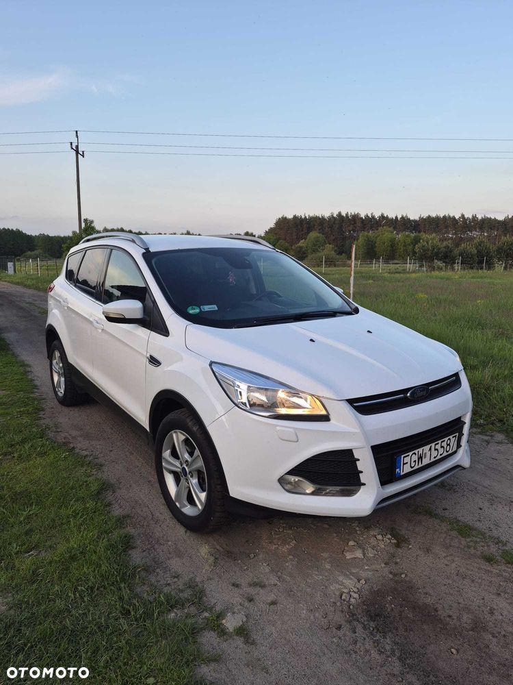 Ford Kuga - 2