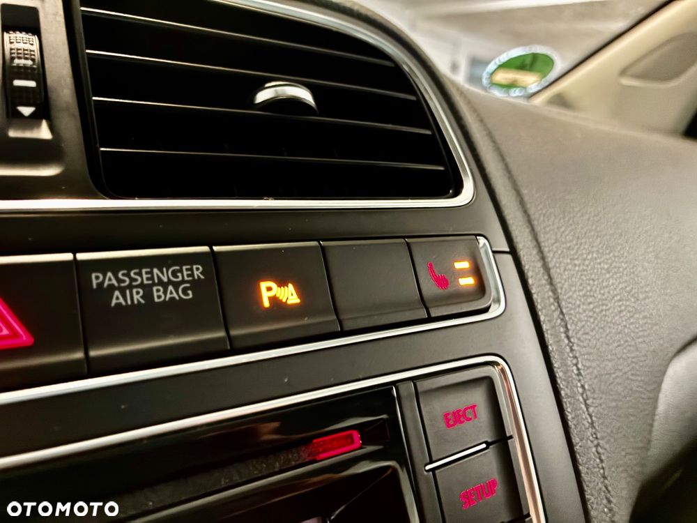 Volkswagen Polo - 16