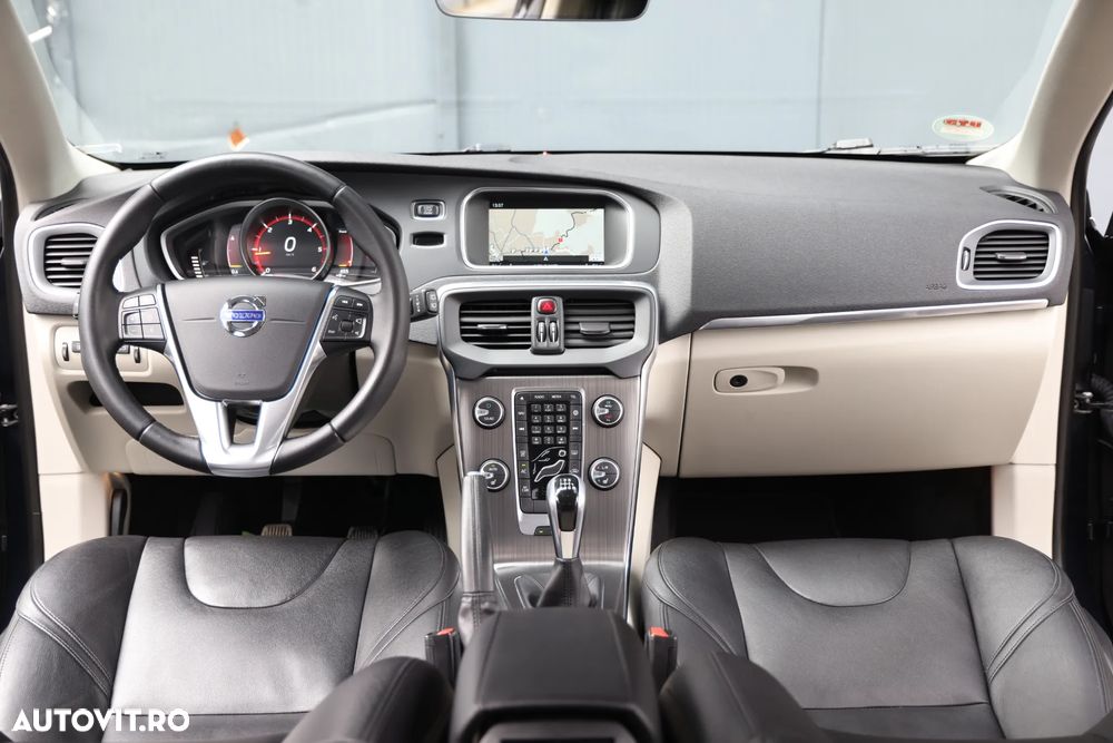 Volvo V40 D2 - 14