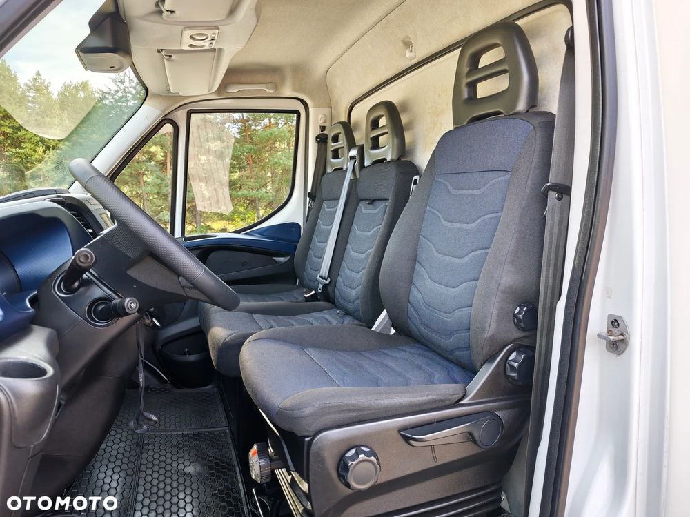 Iveco DAILY 50C15 BLIŹNIAK** Skrzynka-Plandeką+2x FIRANKA + PAKA dł.610cm/wys.255cm + rozstaw osi 4750cm** POLSKI SALON** 225 tyś KM** DMC do 3.5T kat.B** - 23