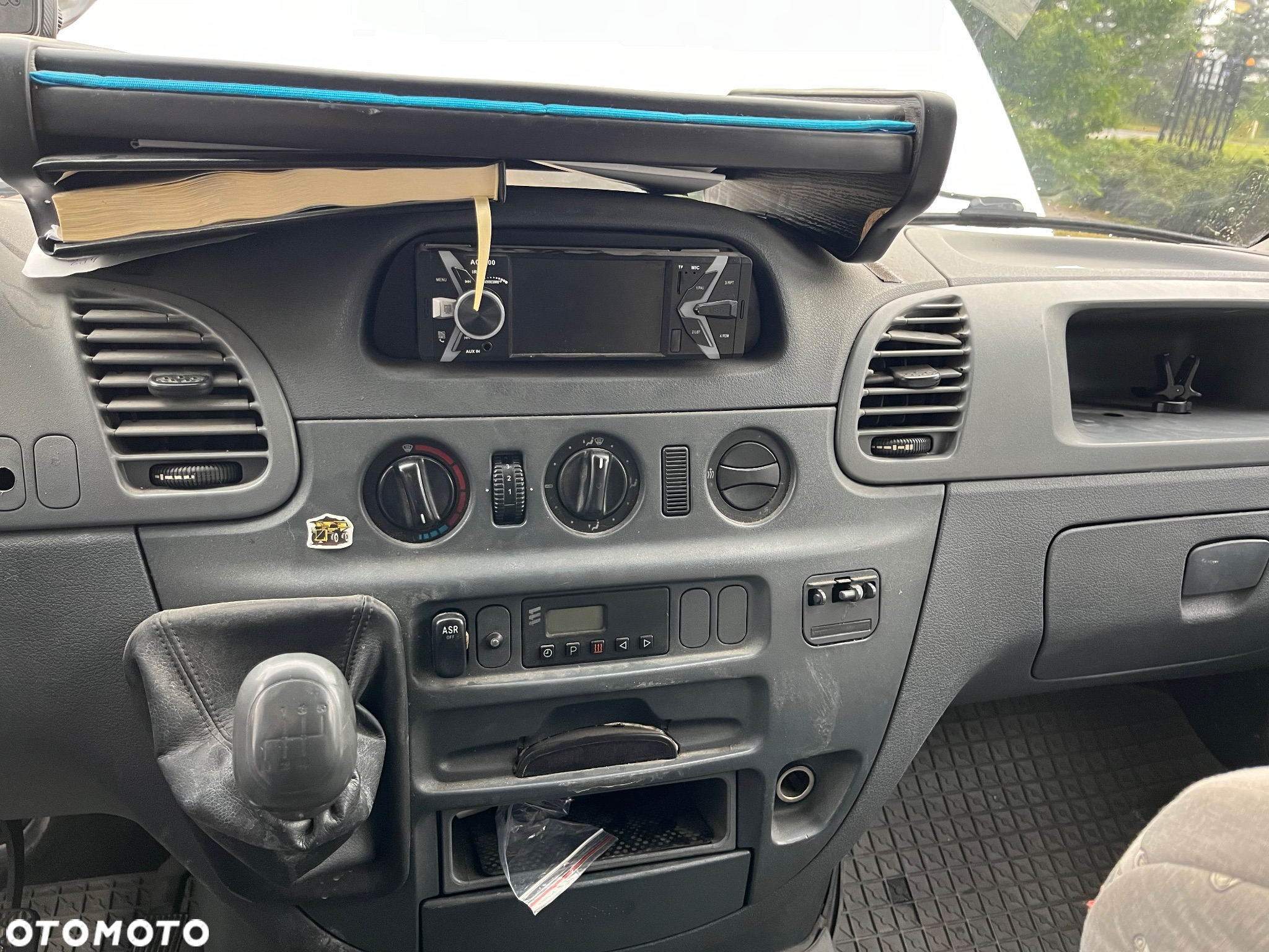 Mercedes-Benz Sprinter - 9