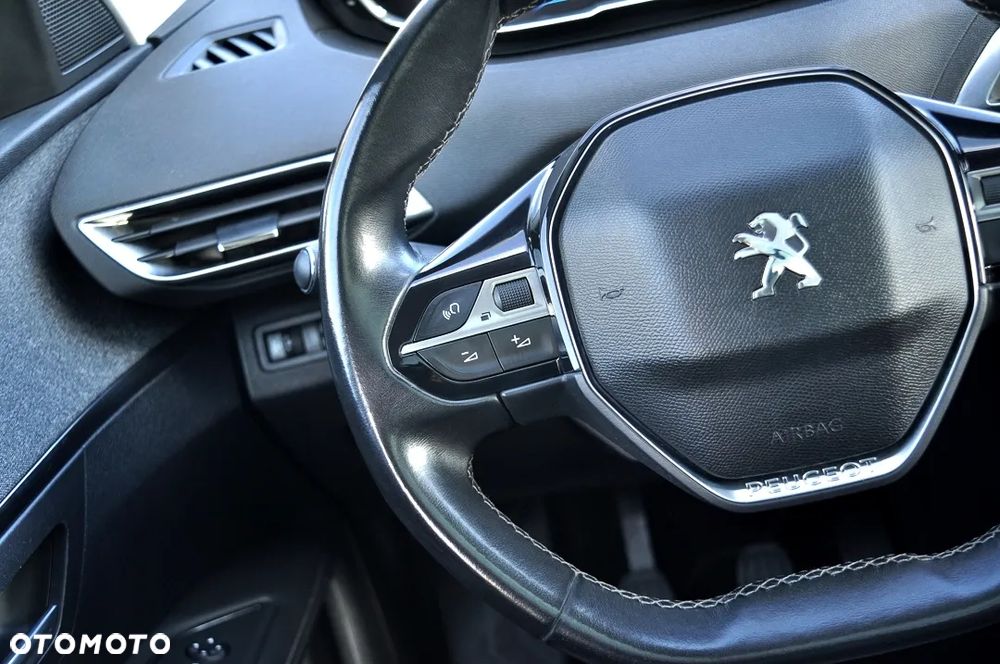 Peugeot 3008 1.2 PureTech Allure S&S - 35