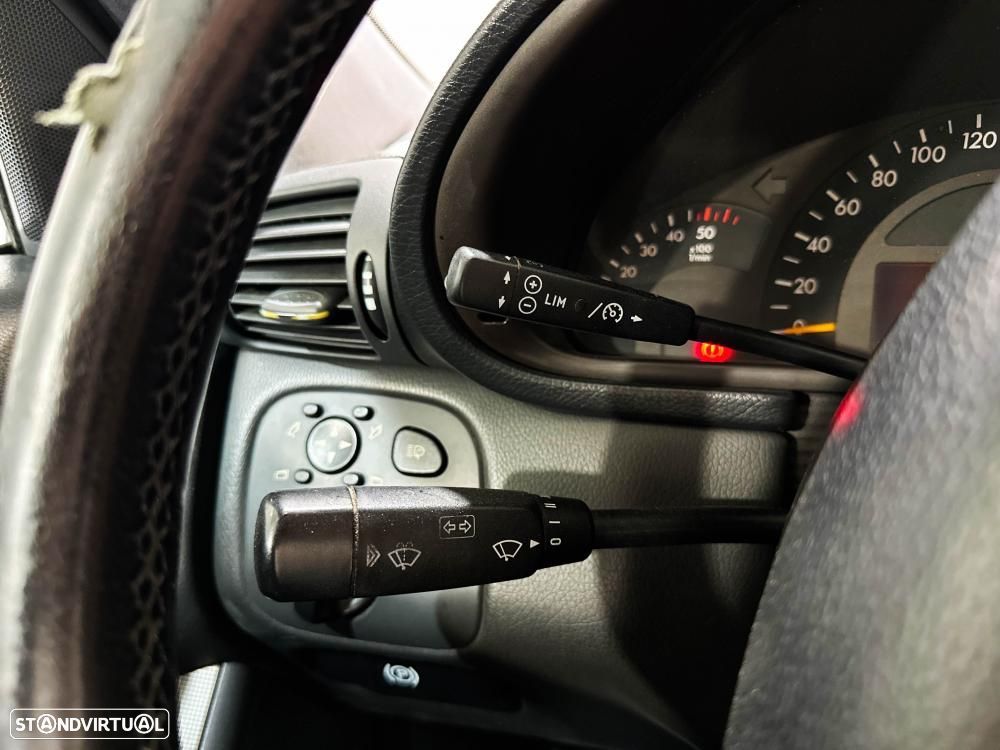 Mercedes-Benz C 220 - 39