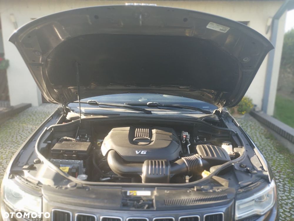 Jeep Grand Cherokee - 8