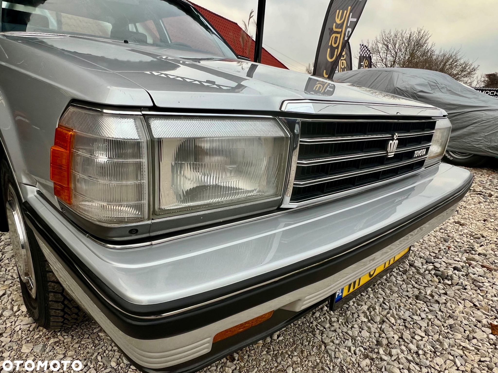 Toyota Crown - 16