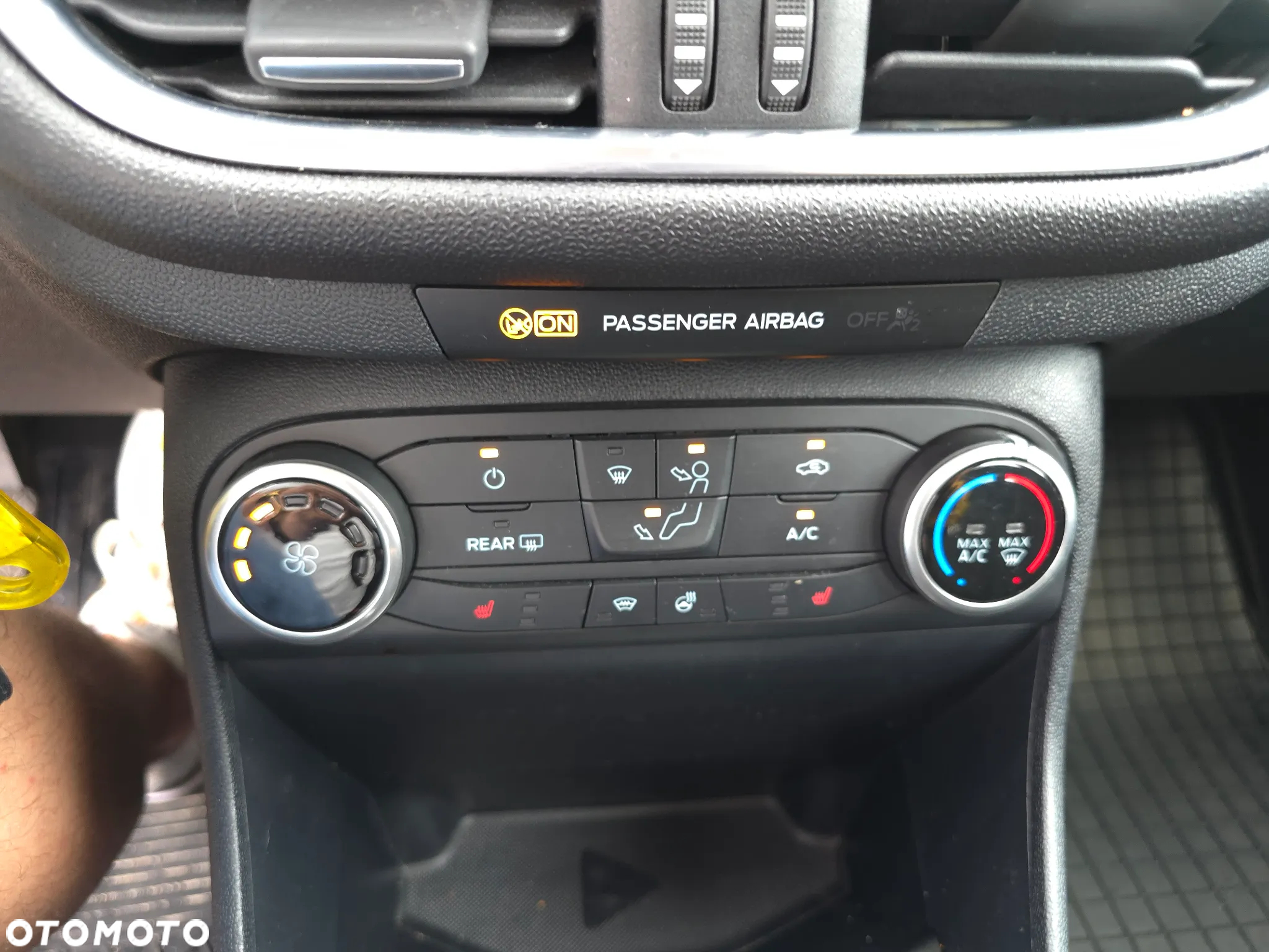 Ford Fiesta 1.1 Titanium ASS - 26