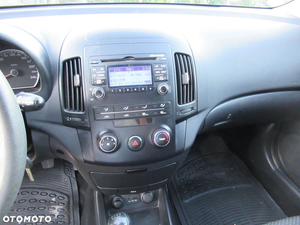Hyundai i30 1.4 Base - 12