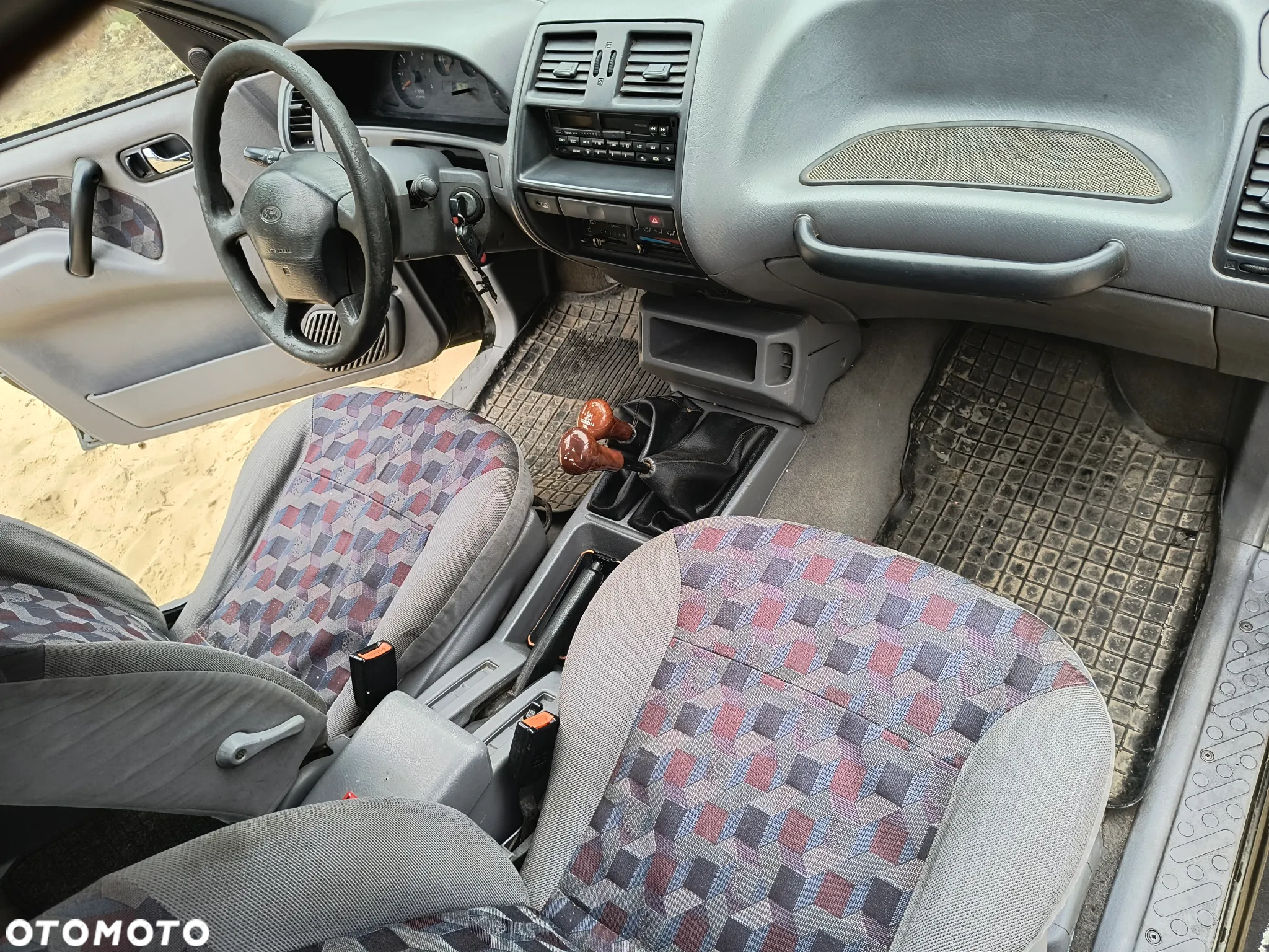 Ford Maverick 2.7 TD GLS - 11