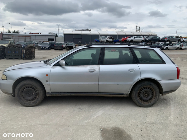 AUDI A4 1996 1.8 ADR  *SAMOCHÓD NA CZĘŚCI* 89 LAMPA LUSTERKO DRZWI MASKA KLAPA BELKA ZDERZAK BŁOTNIK PRAWA LEWA PRZÓD TYŁ