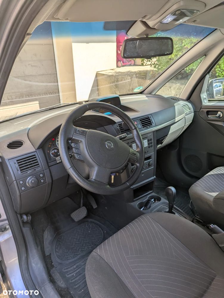 Opel Meriva - 12