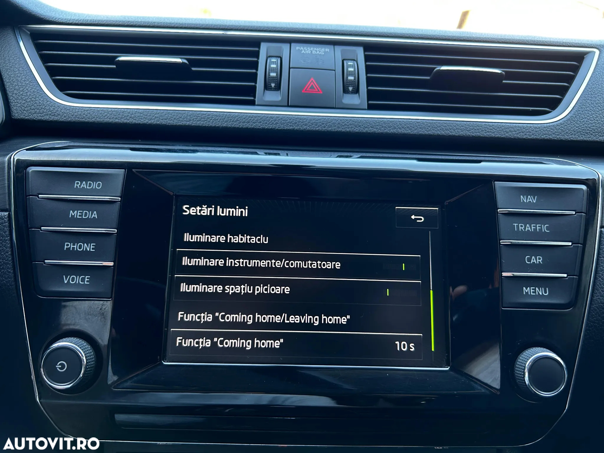Skoda Superb 2.0 TDI DSG 4X4 Sportline - 13