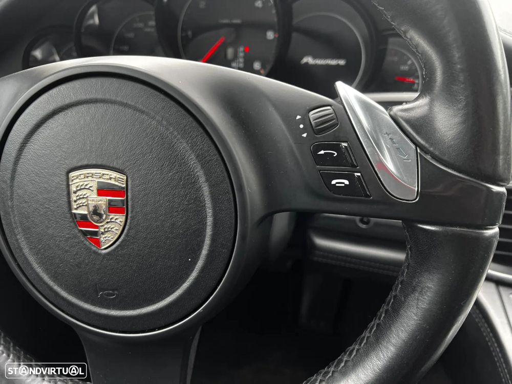Porsche Panamera 3.0 V6 - 12