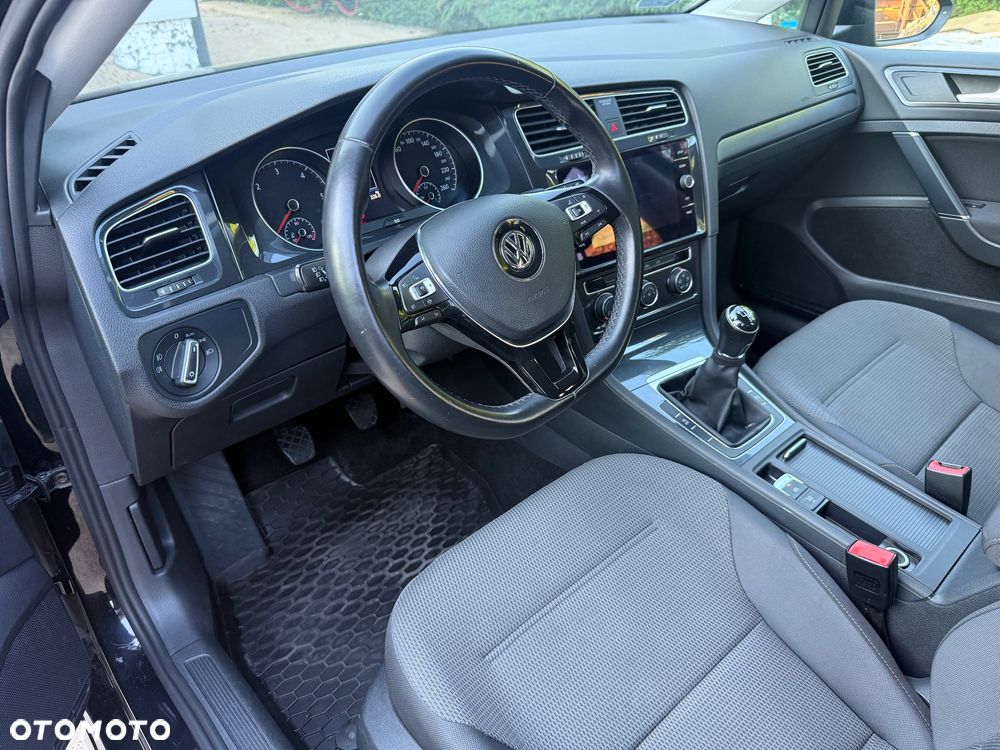 Volkswagen Golf 1.6 TDI BMT Comfortline - 13