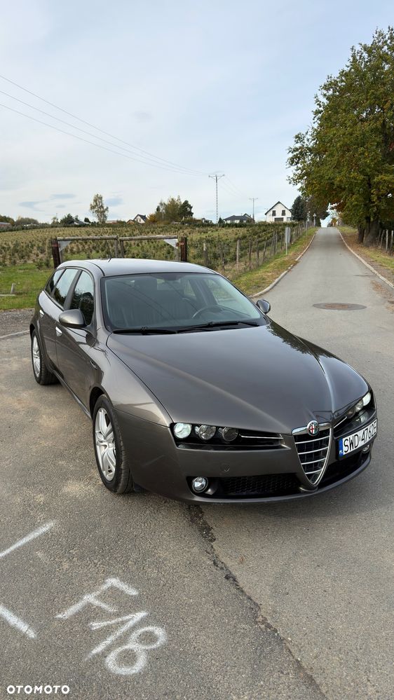 Alfa Romeo 159 2010 photo 3