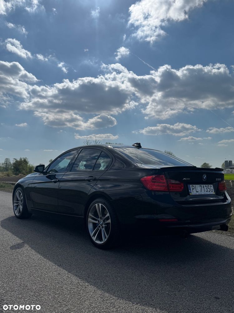 BMW Seria 3 335i xDrive Sport-Aut Sport Line - 3