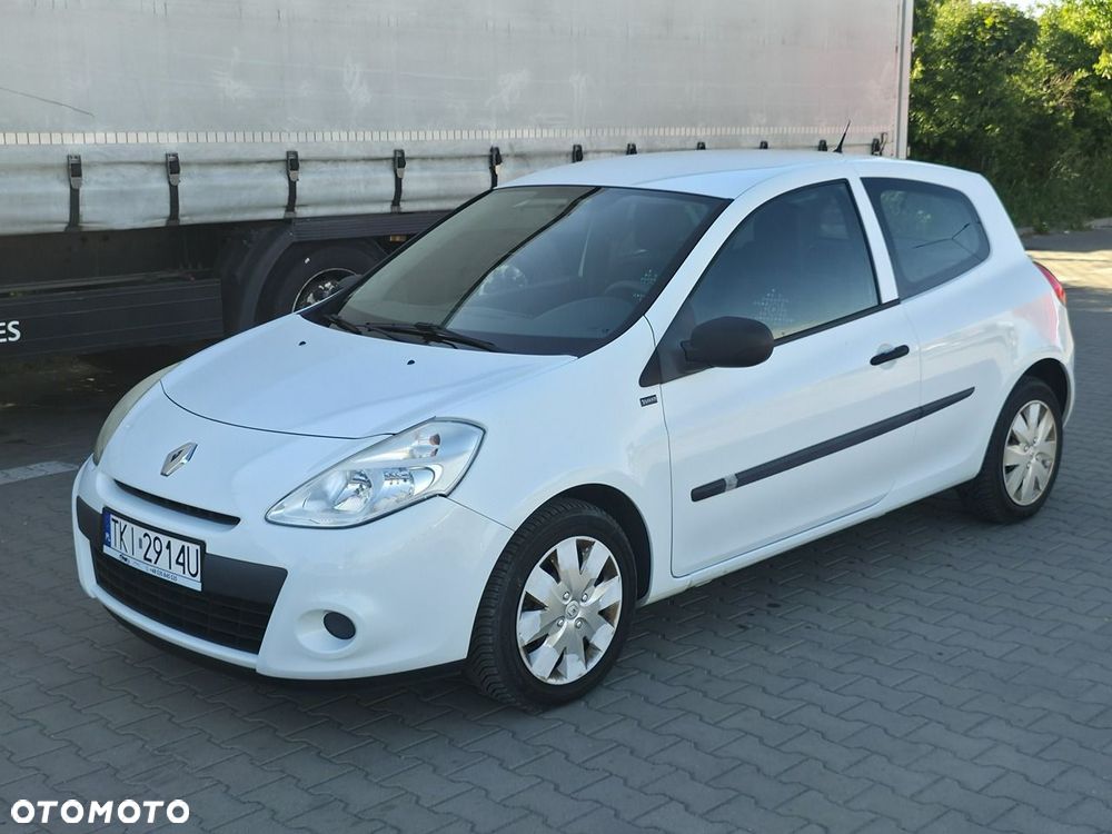 Renault Clio - 1