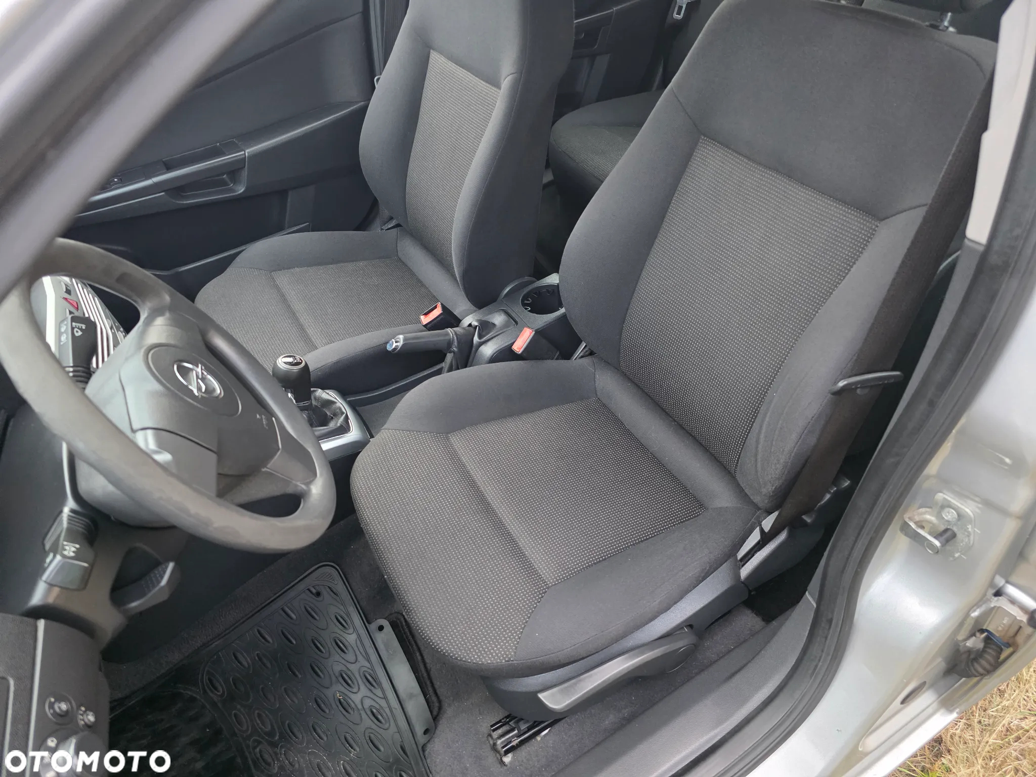Opel Astra 1.9 CDTI DPF Innovation - 17