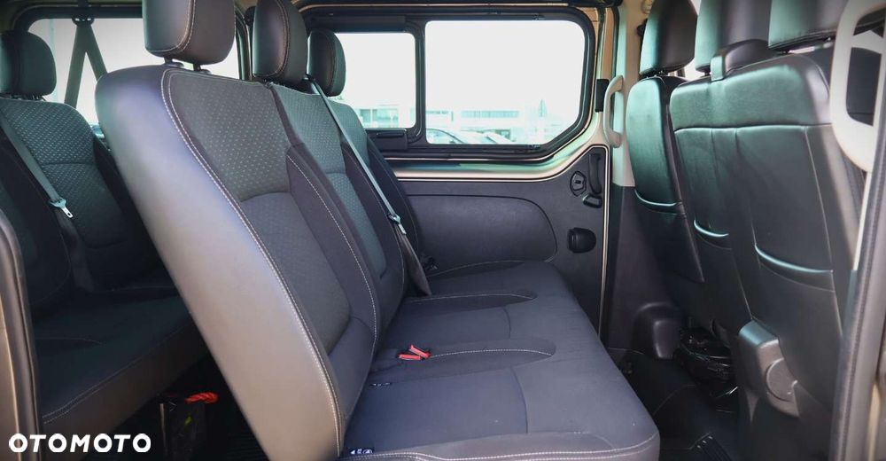 Opel Vivaro - 19