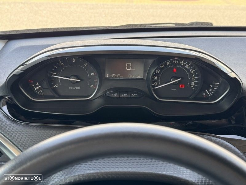 Peugeot 208 1.5 BlueHDi Signature - 8