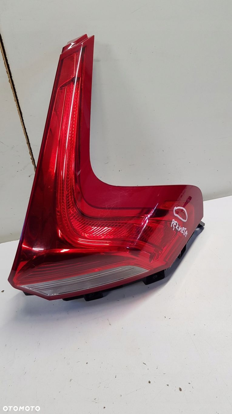 lampa tył prawa Volvo V40 II - 1