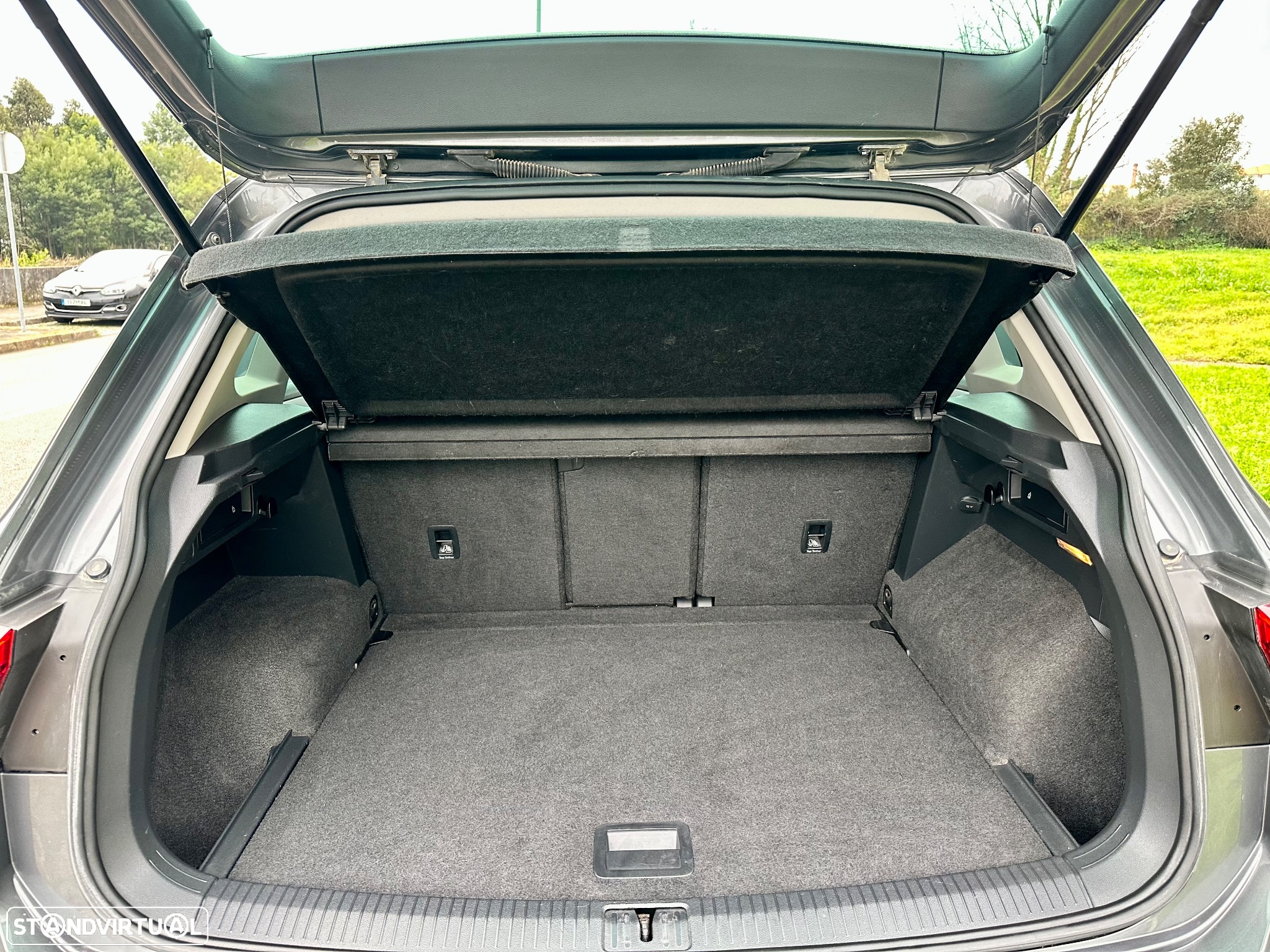 VW Tiguan 1.6 TDI Confortline - 25