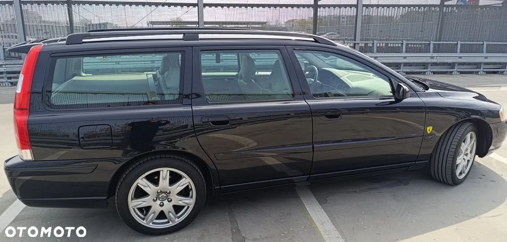 Volvo V70 2.5 T Momentum - 6