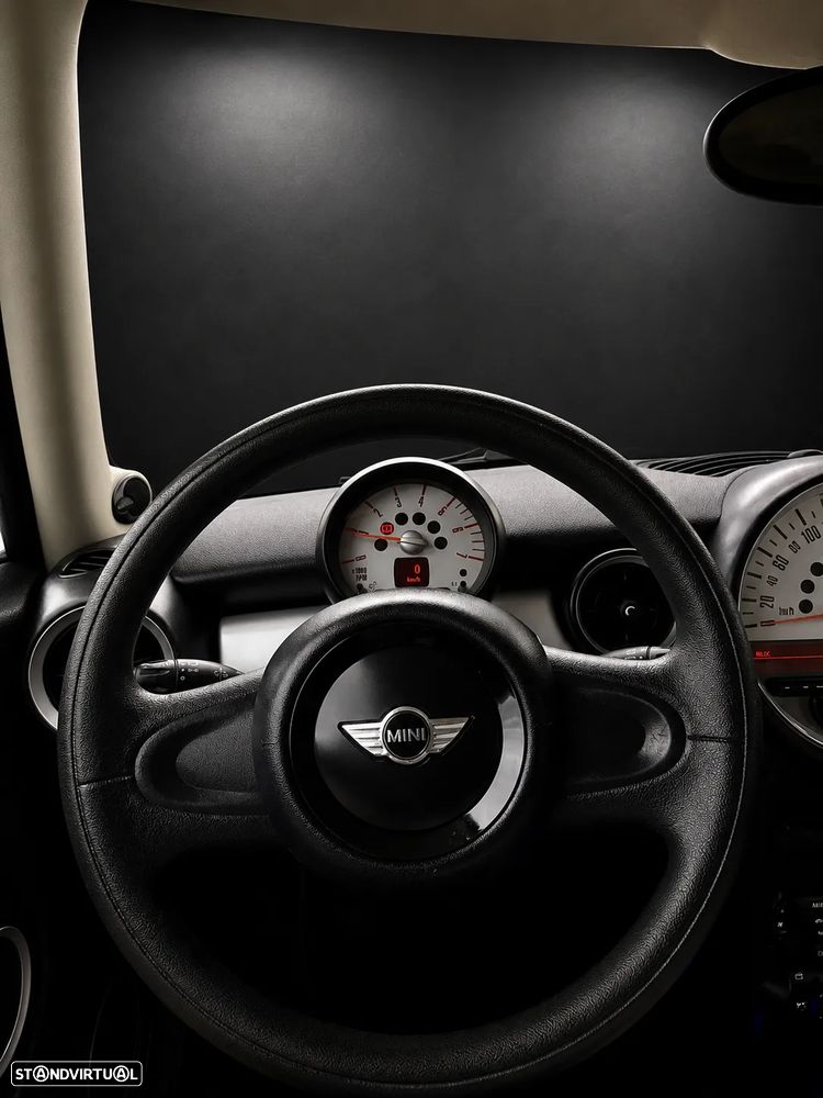 MINI 3 Portas Cooper D - 9