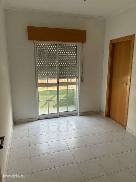 Casa para alugar - Grande imagem: 4/8