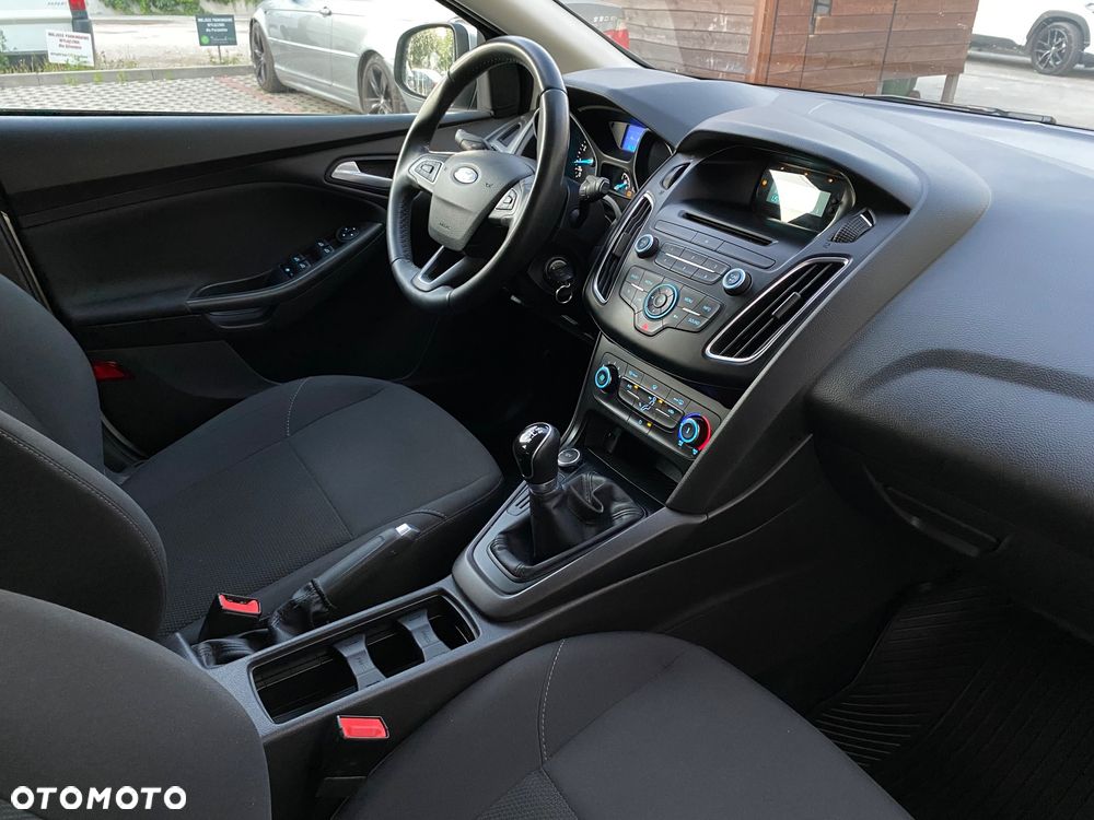Ford Focus 1.6 Gold X - 31