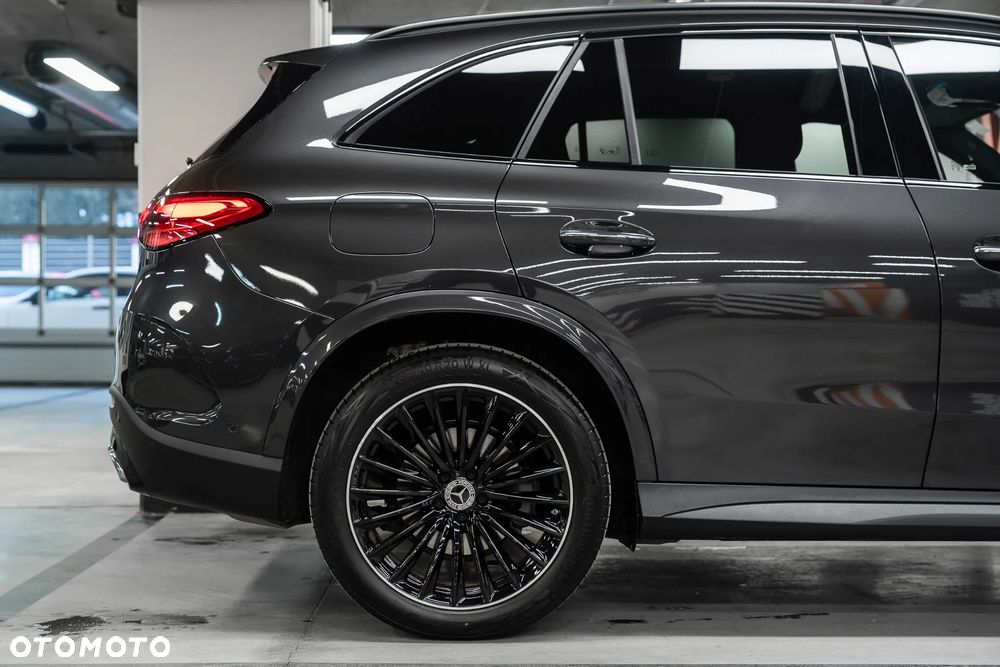 Mercedes-Benz GLC - 18
