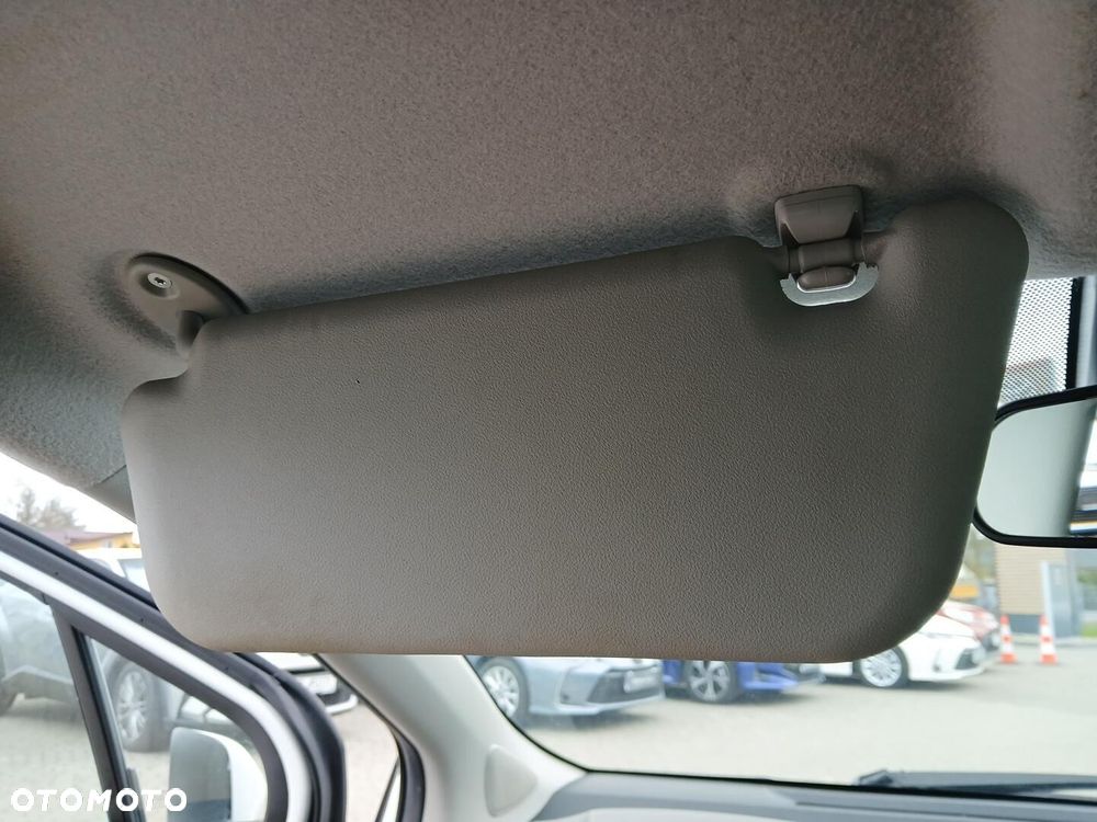 Toyota Yaris - 33