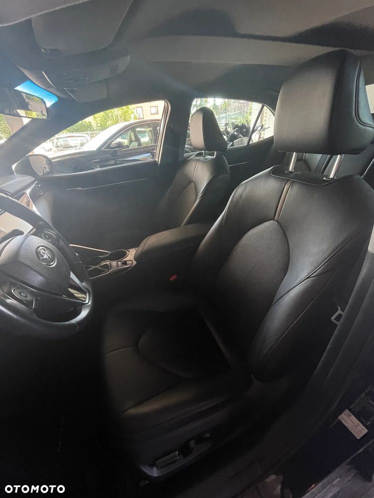 Toyota Camry Business Edition - 9