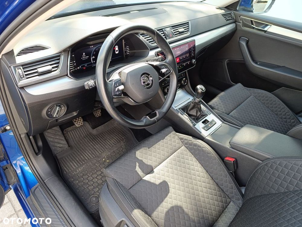 Skoda Superb 1.5 TSI Ambition - 17