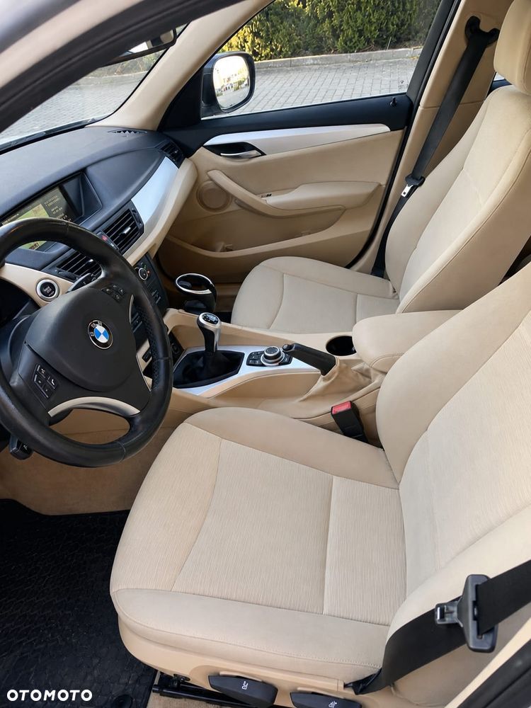 BMW X1 xDrive20d - 28