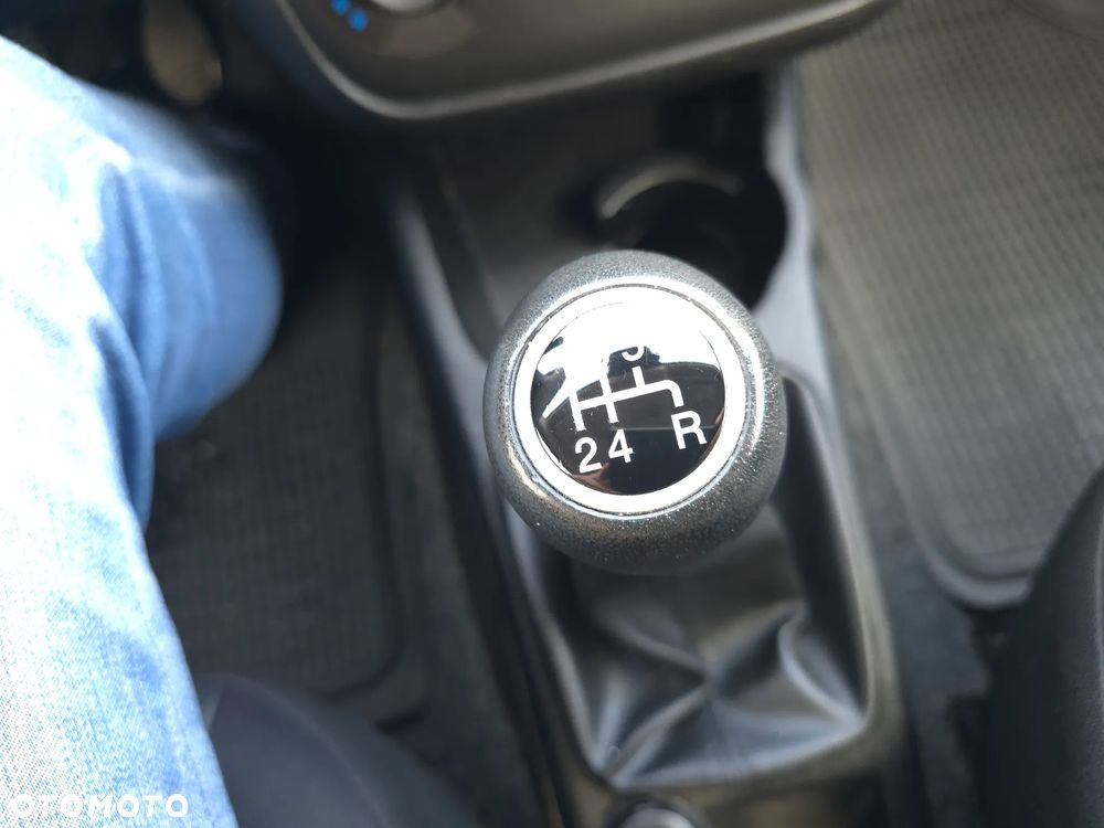 Fiat Punto 1.4 Easy S&S - 24