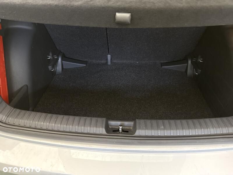 Skoda Fabia 1.0 Ambition - 21
