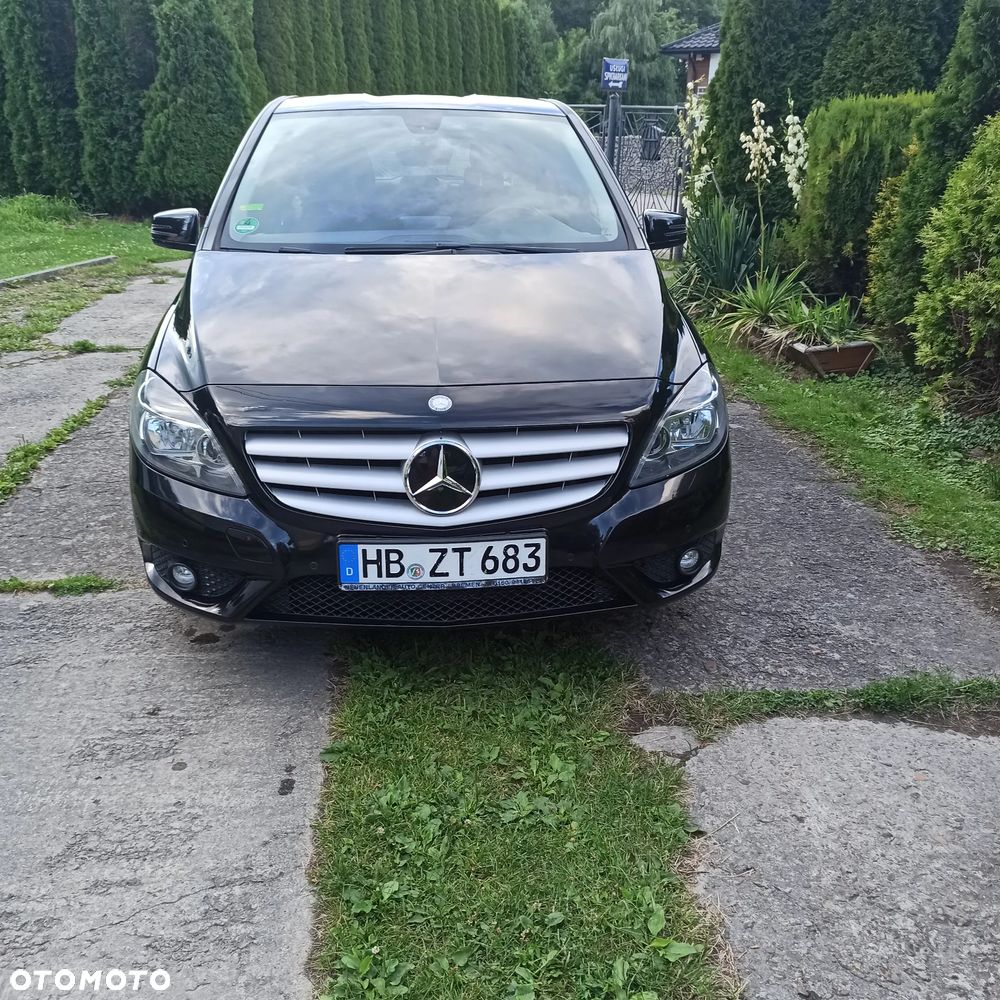 Mercedes-Benz Klasa B 180 (BlueEFFICIENCY) - 1