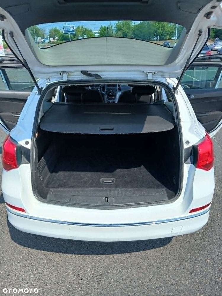 Opel Astra 1.6 Sport - 11