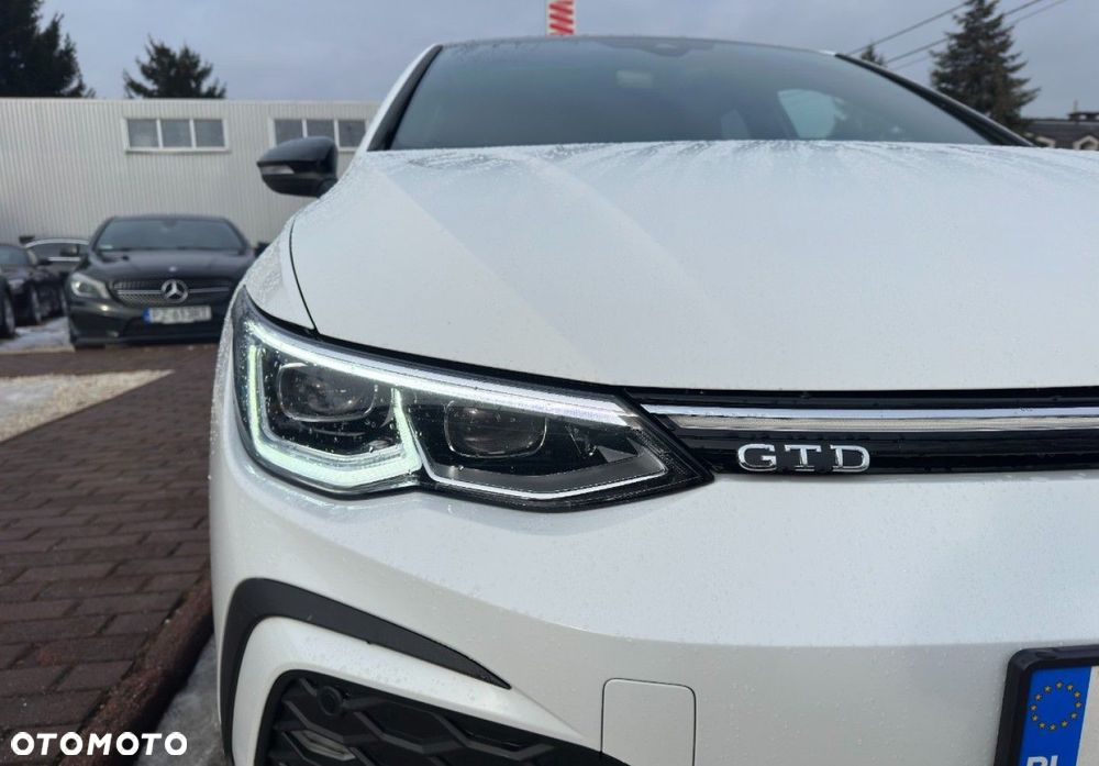Volkswagen Golf - 5