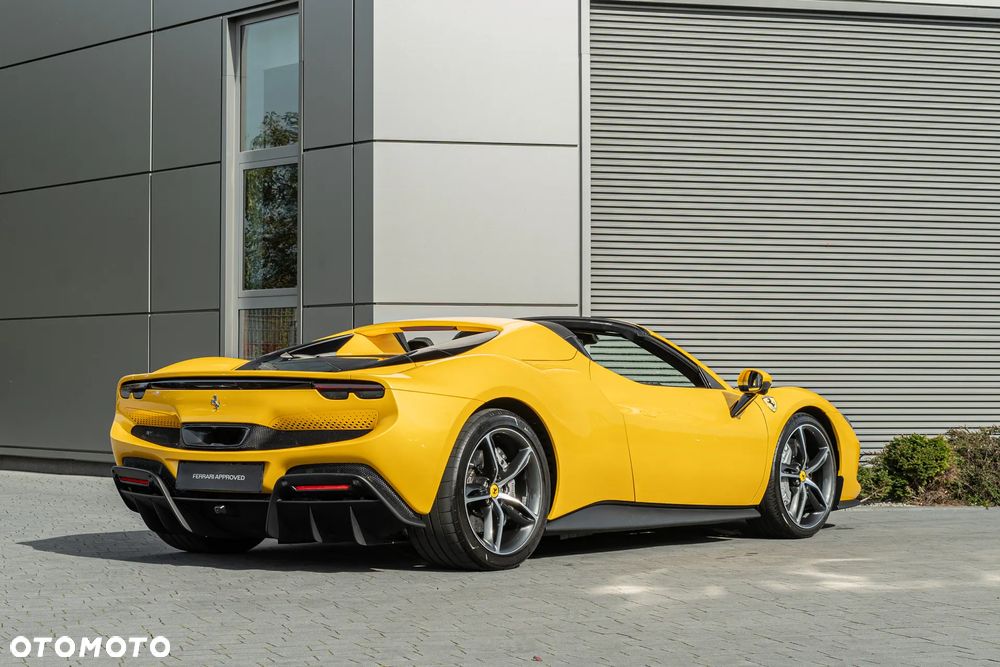 Ferrari 296 GTS - 3