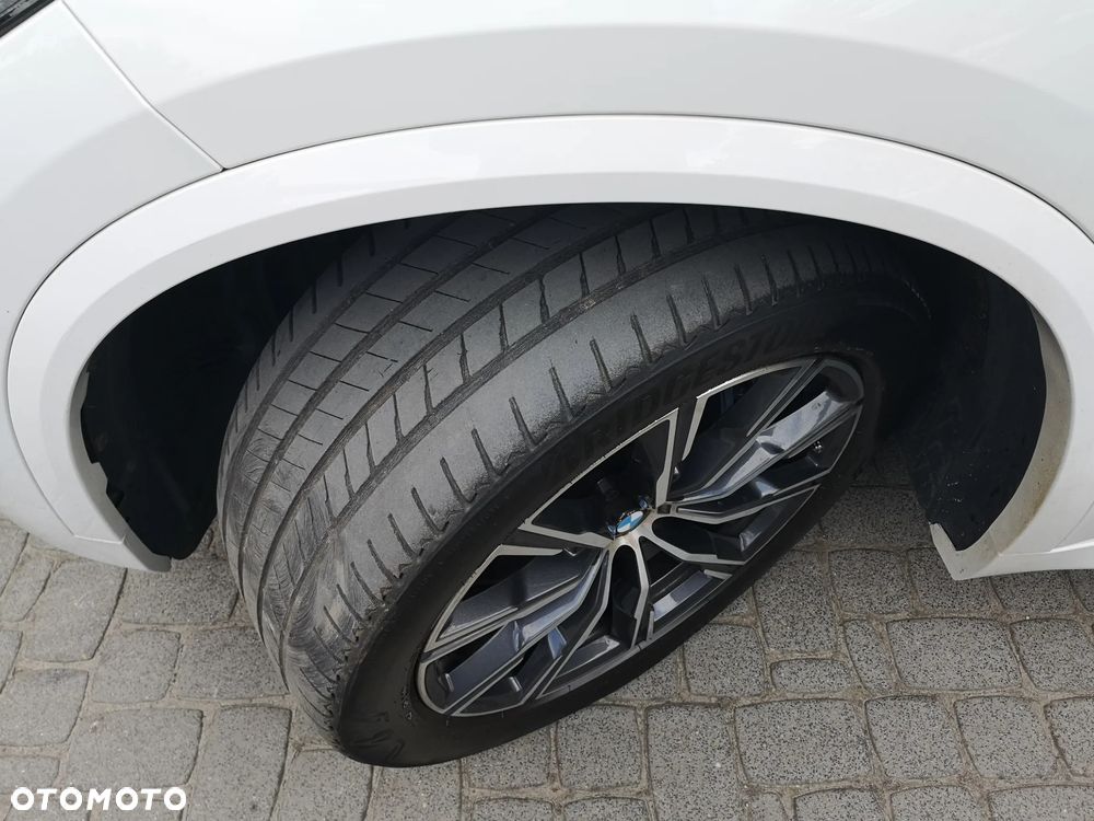 BMW X5 xDrive25d - 38