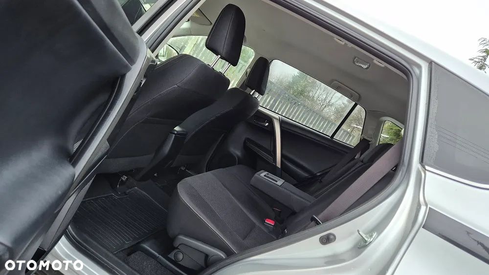 Toyota RAV4 2.0 D-4D Premium - 7