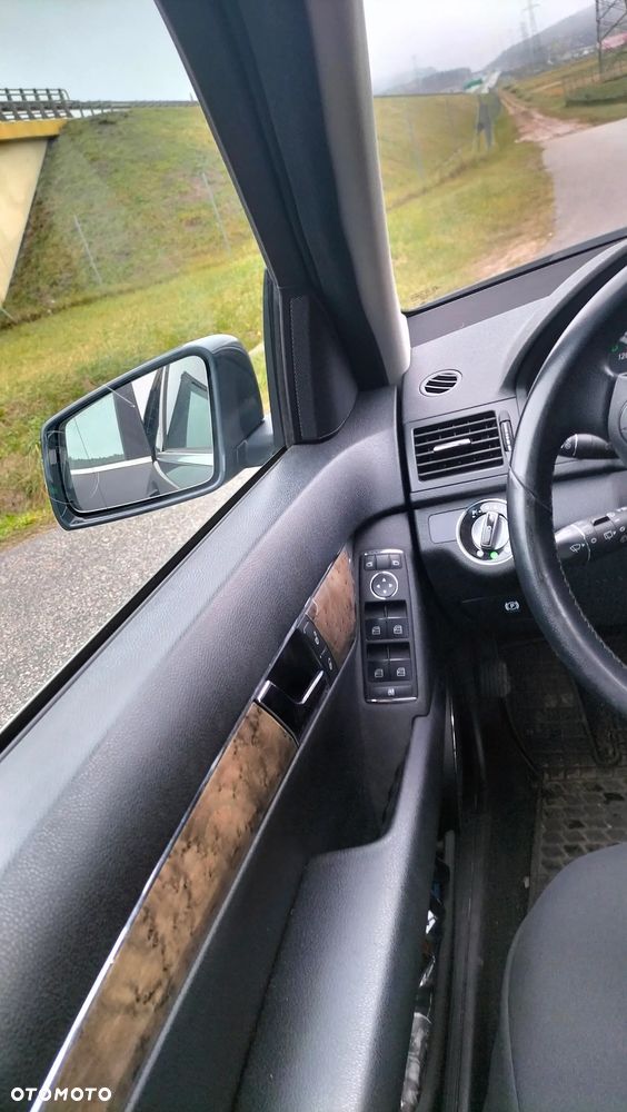 Mercedes-Benz C-Class 2008 photo 2