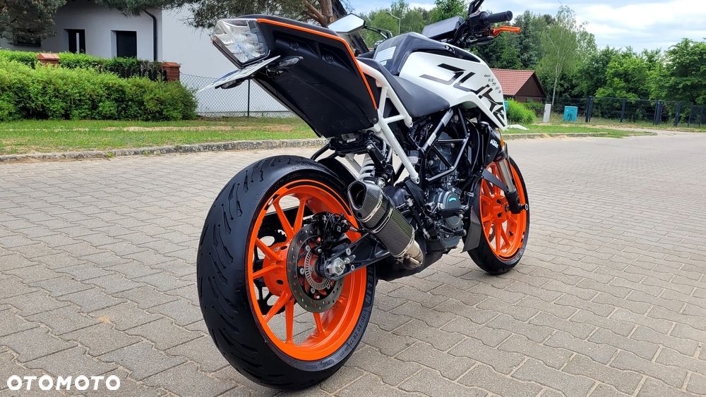 KTM Duke 125 - 32