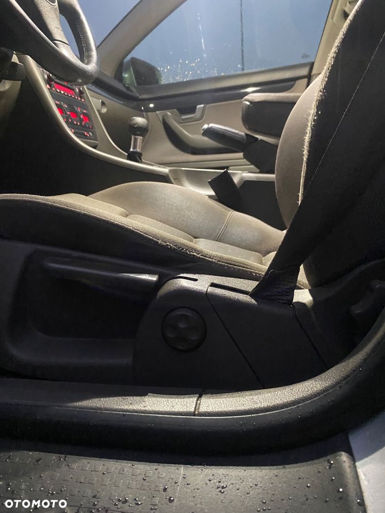 Audi A4 Limousine - 9