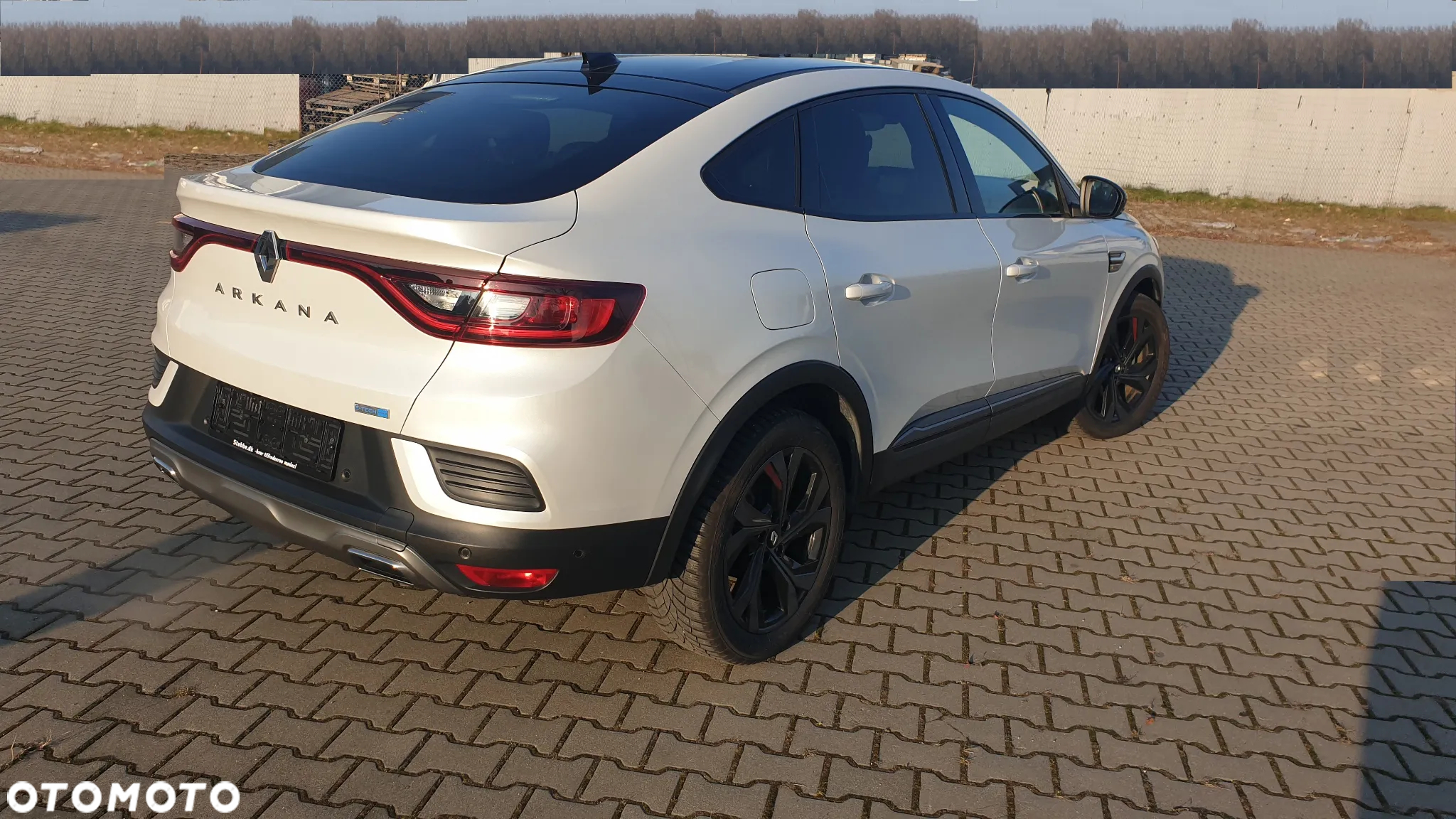 Renault Arkana 1.6 E-TECH R.S Line MMT - 10