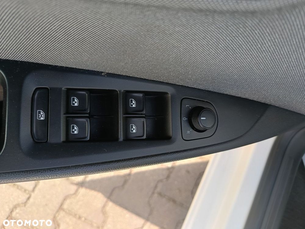 Seat Leon 1.6 TDI Reference S&S - 11