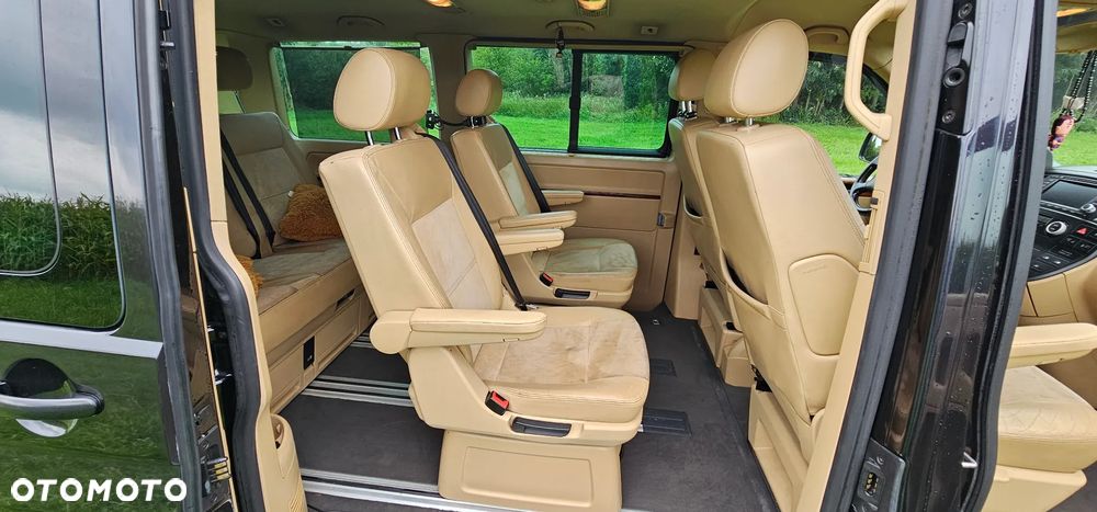 Volkswagen Multivan - 15